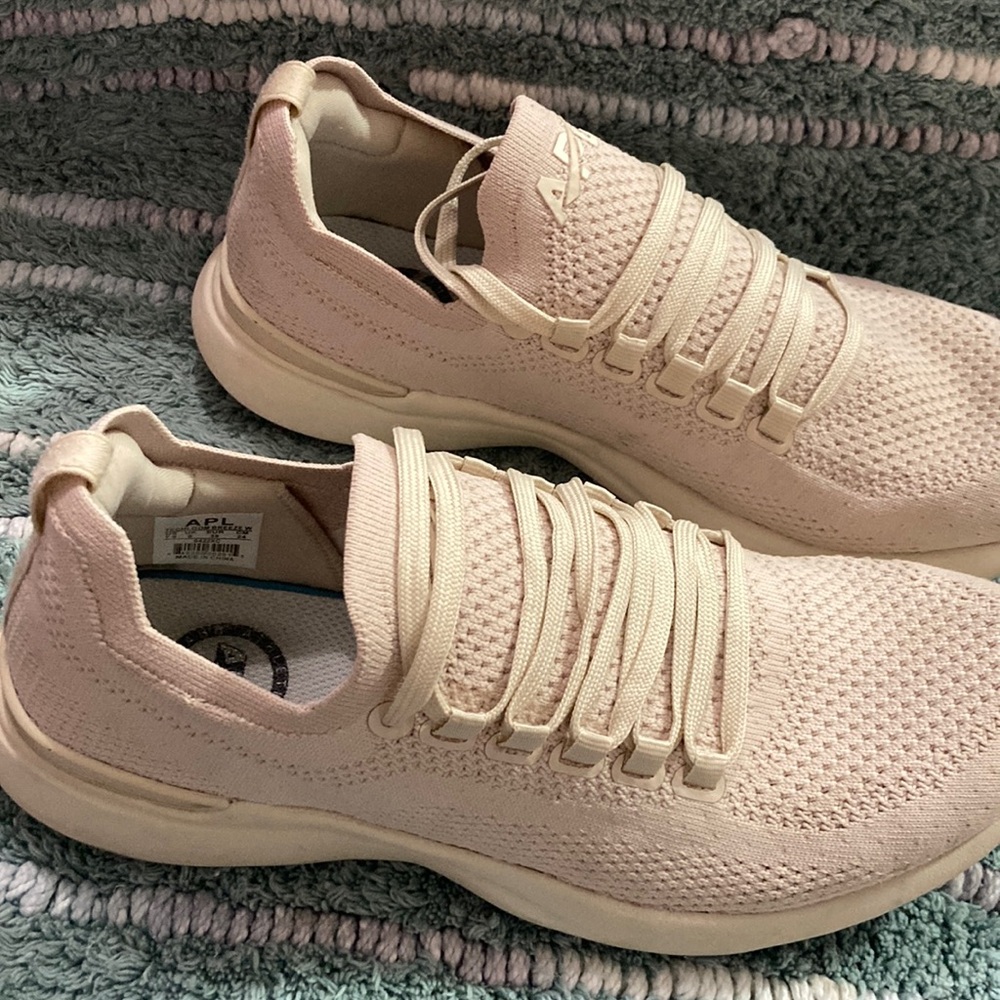 APL tennis shoes - Picture 3 of 7